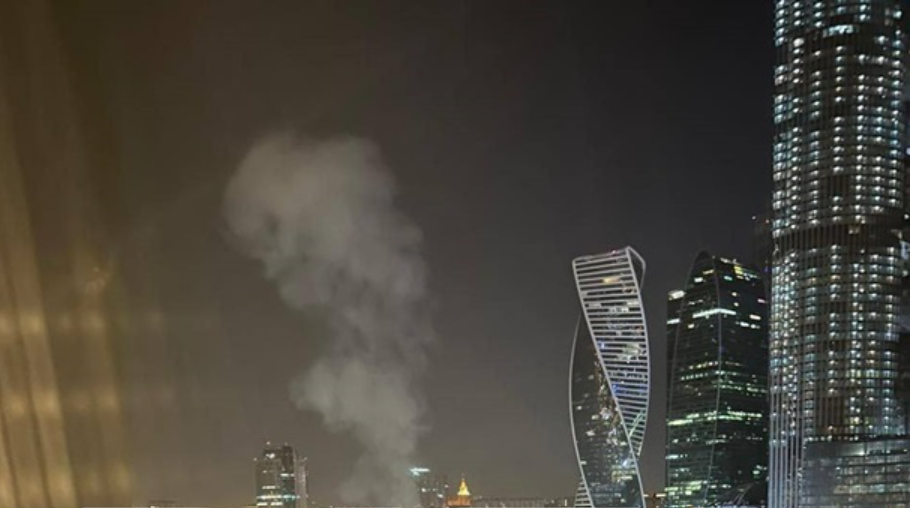 Терроризм в сити. Москва Сити взорвали. Дым около Пентагона. Видео аварии возле Москва Сити 11.02.2024.