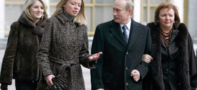 Дети Владимира Путина: как выглядят и чем занимаются дочери Мария и Катерина